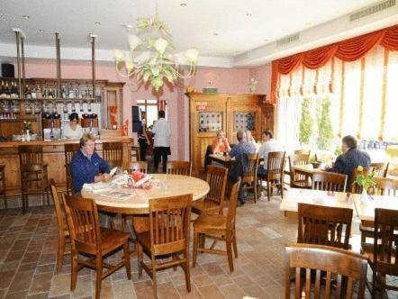 汪斯公园酒店 旺斯 外观 照片
